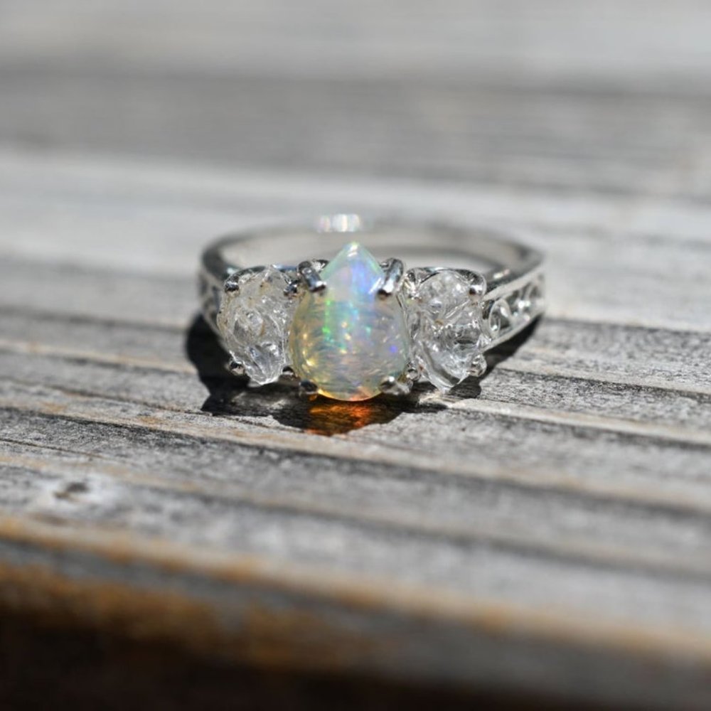 Opal raw crystal sterling silver engagement ring - Picture 3 of 6